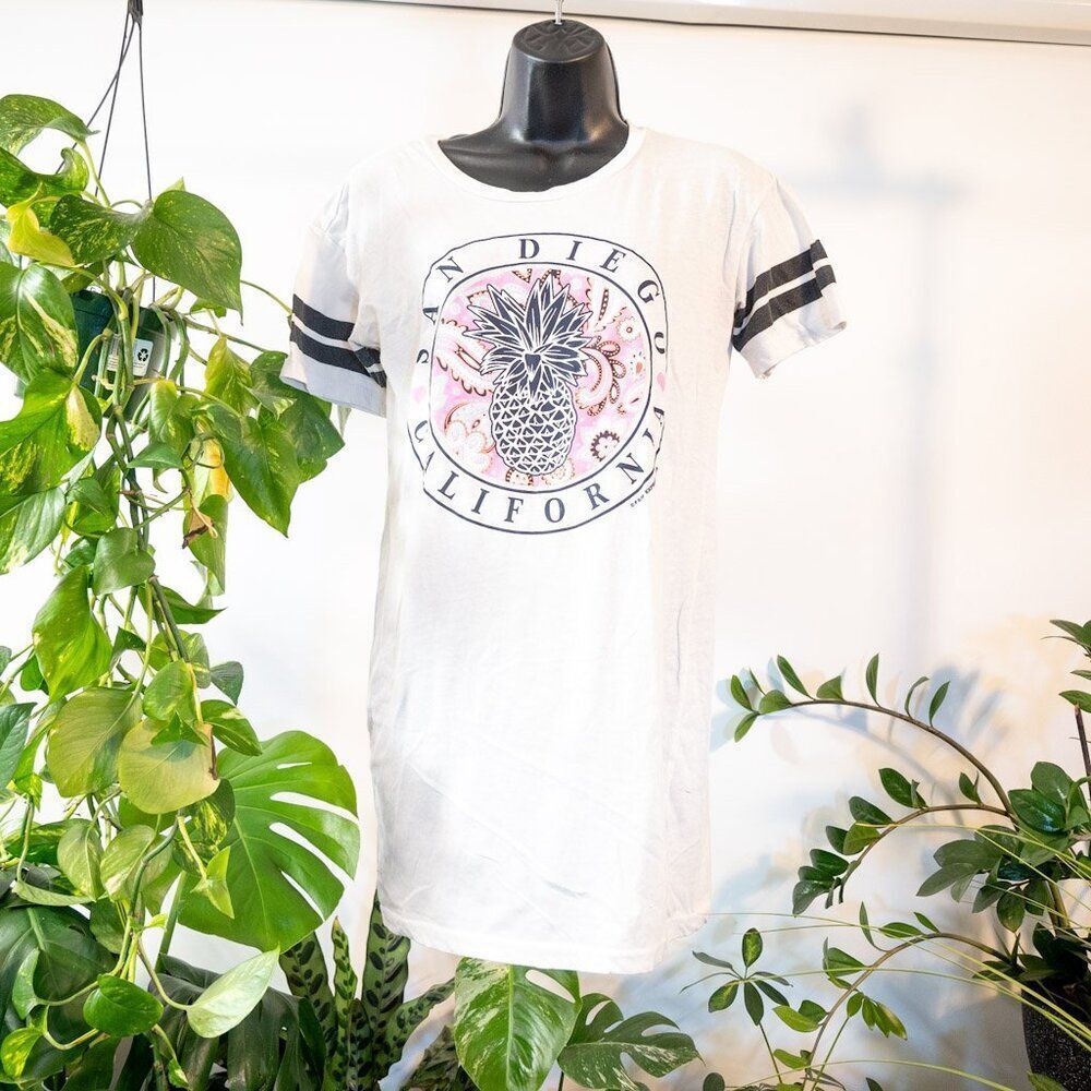 San Diego Pineapple Paisley Graphic T-Shirt, Striped Short Sleeves, Size S